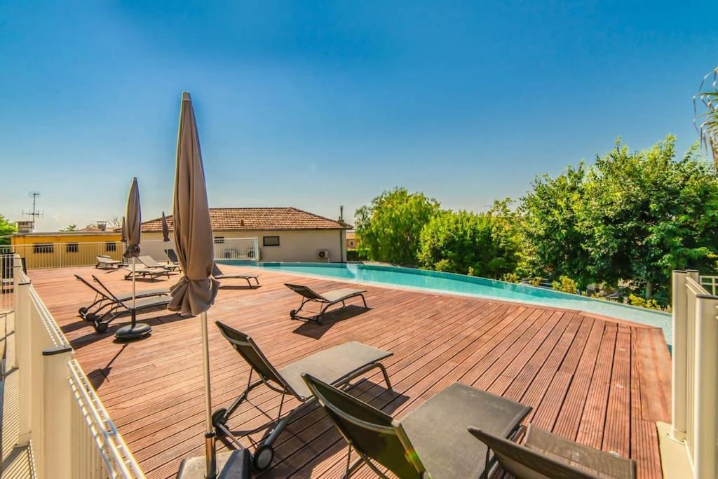 Apartamento A7- 2 Bdr Sea & Mountain View - Ac, Parking, Pool & Terrace